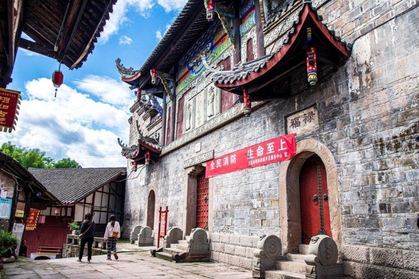【新春走基层】在家门口找到满意工作|工资节节高 喜提小轿车